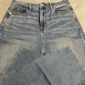 American Eagle mom jeans